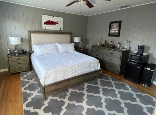 Island City Master Suite bedroom at Solstice at Wilton
